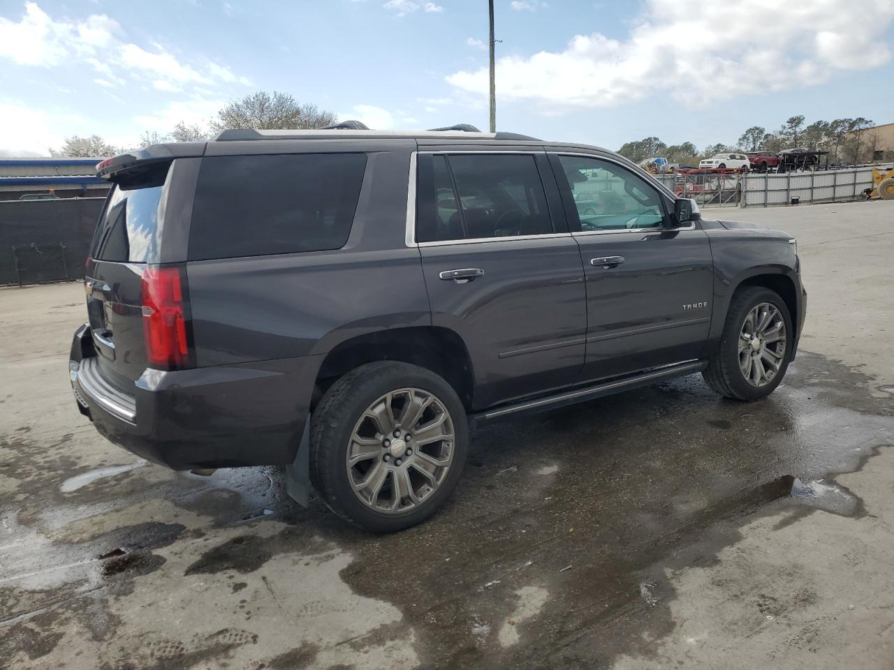 2017 CHEVROLET TAHOE K150 - Фото 3