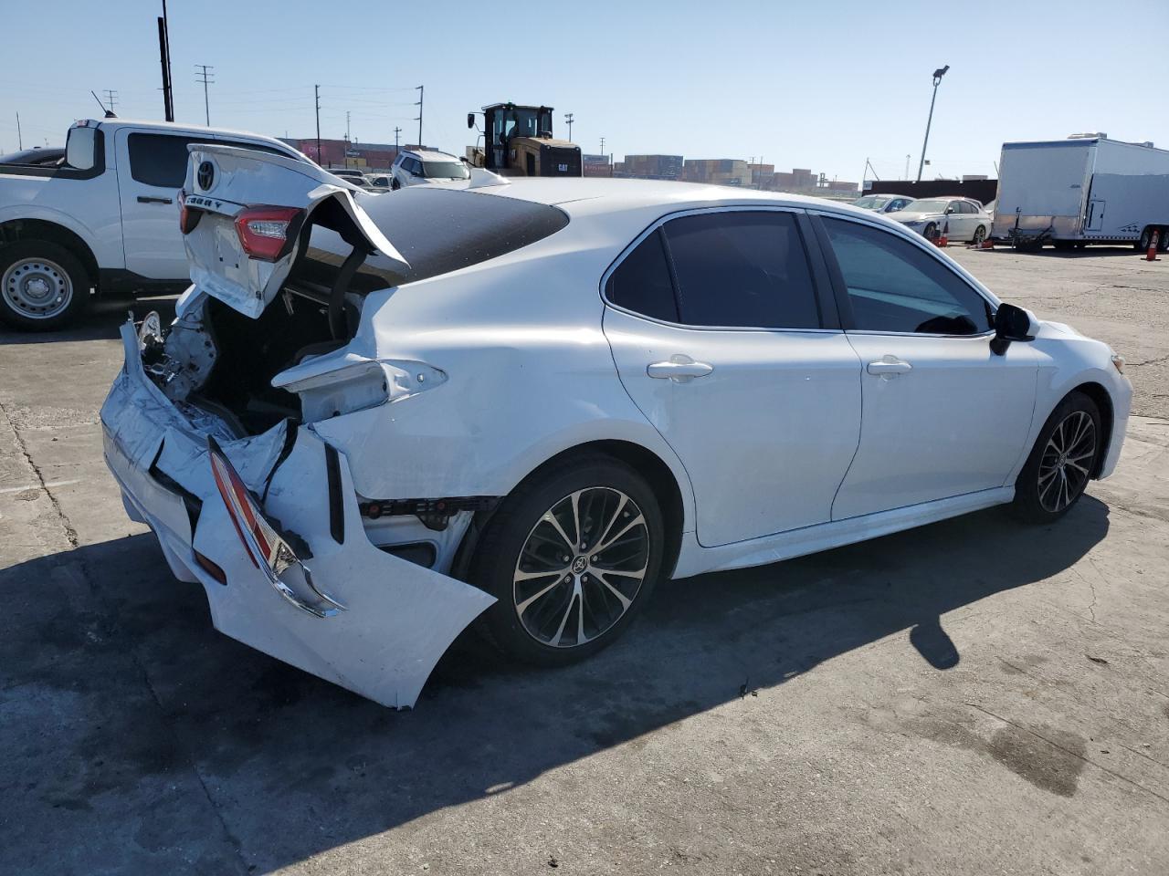 2020 TOYOTA CAMRY SE - Image 3