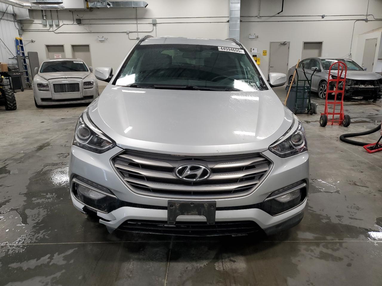 2017 HYUNDAI SANTA FE S - Image 5