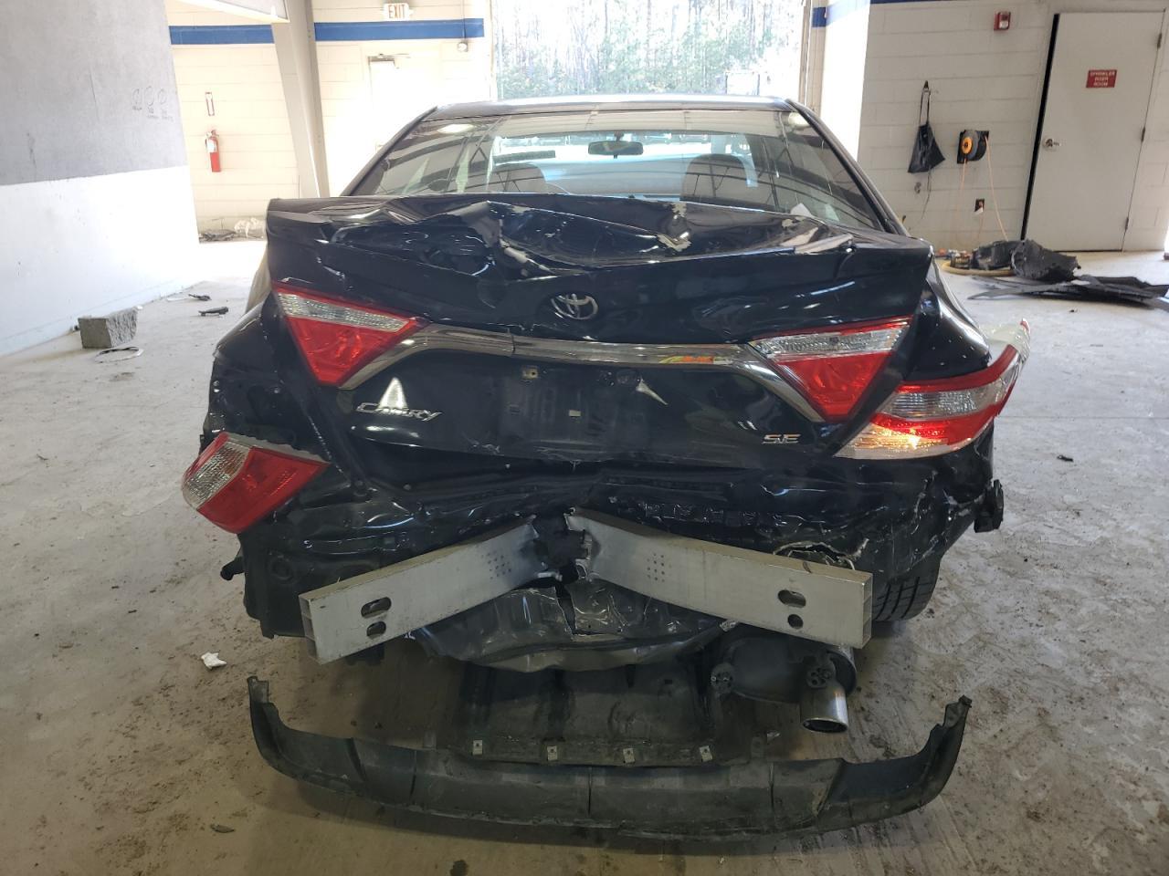 2016 TOYOTA CAMRY LE - Фото 6