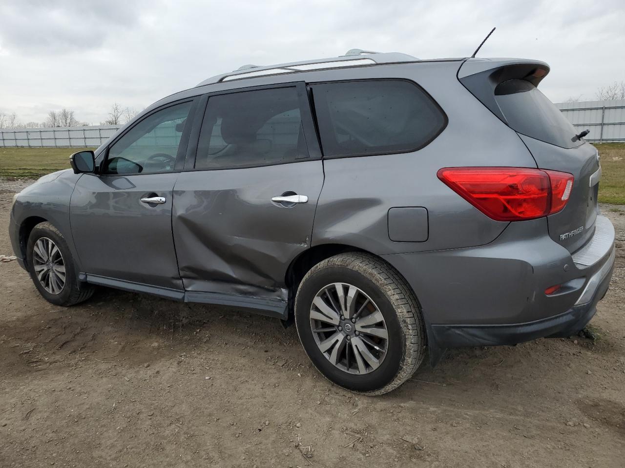 2018 NISSAN PATHFINDER - Фото 2