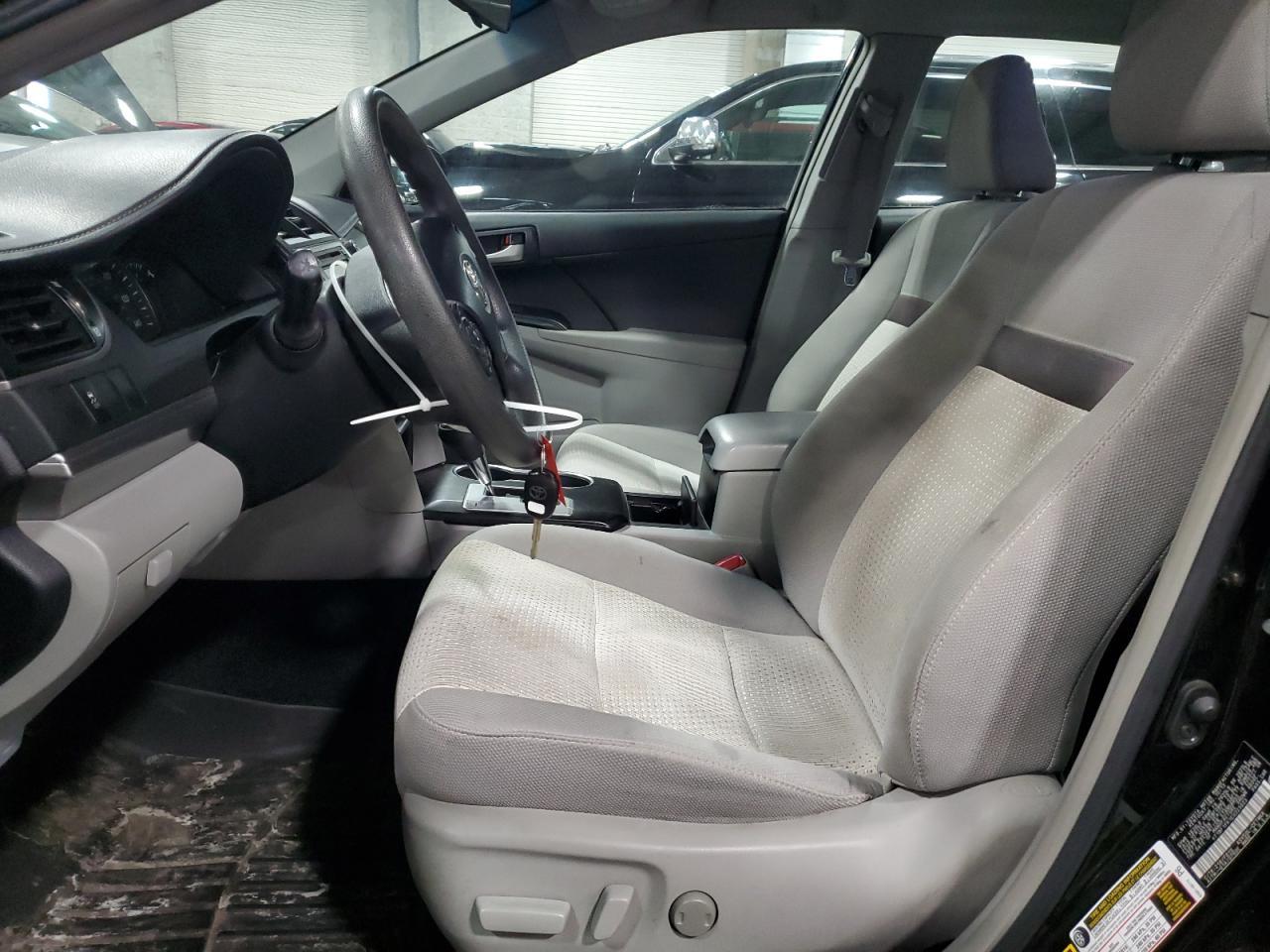 2014 TOYOTA CAMRY L - Image 7
