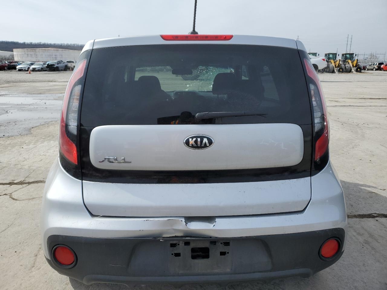 2017 KIA SOUL - Image 6