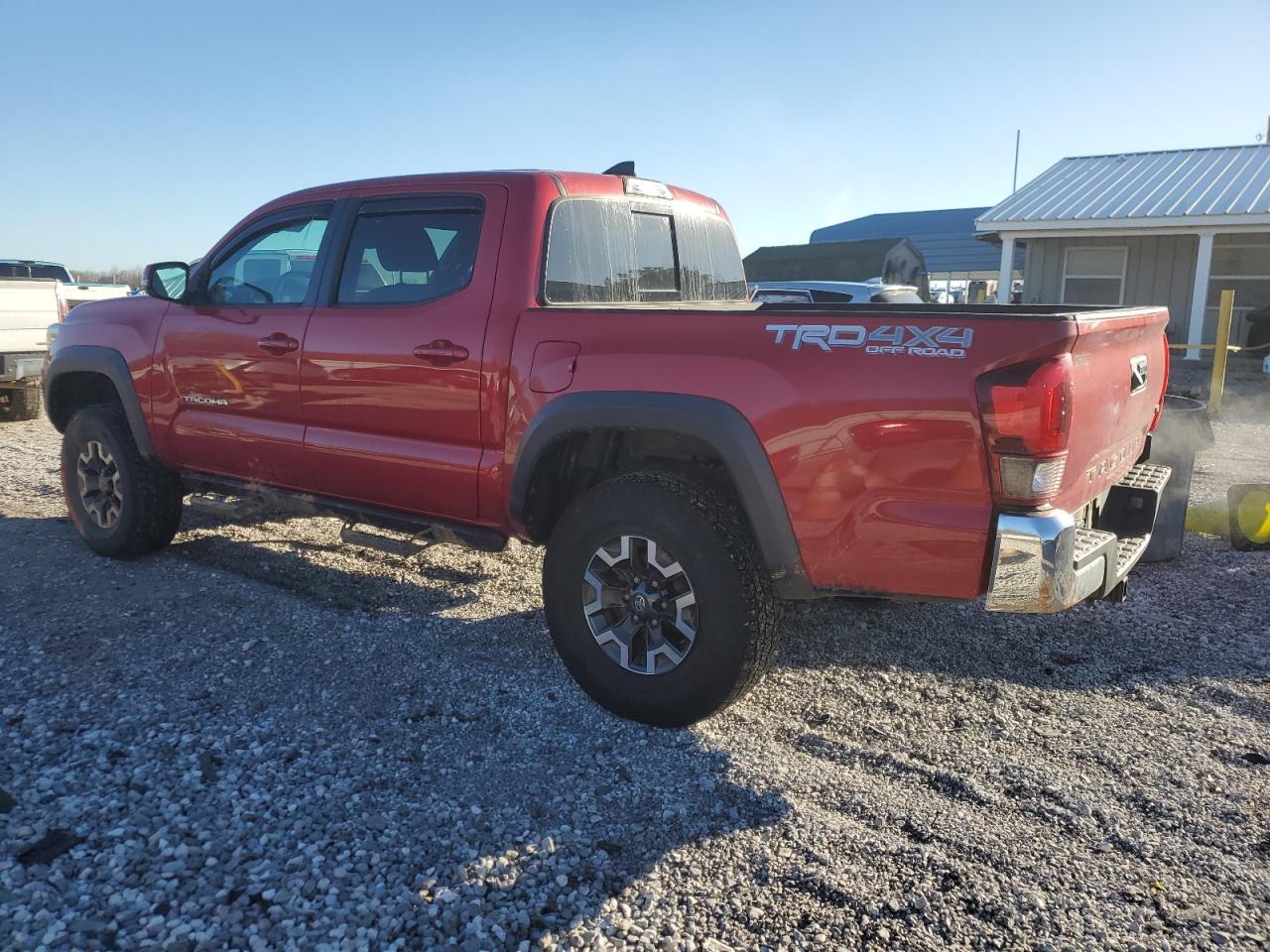 2019 TOYOTA TACOMA DOU - Фото 2