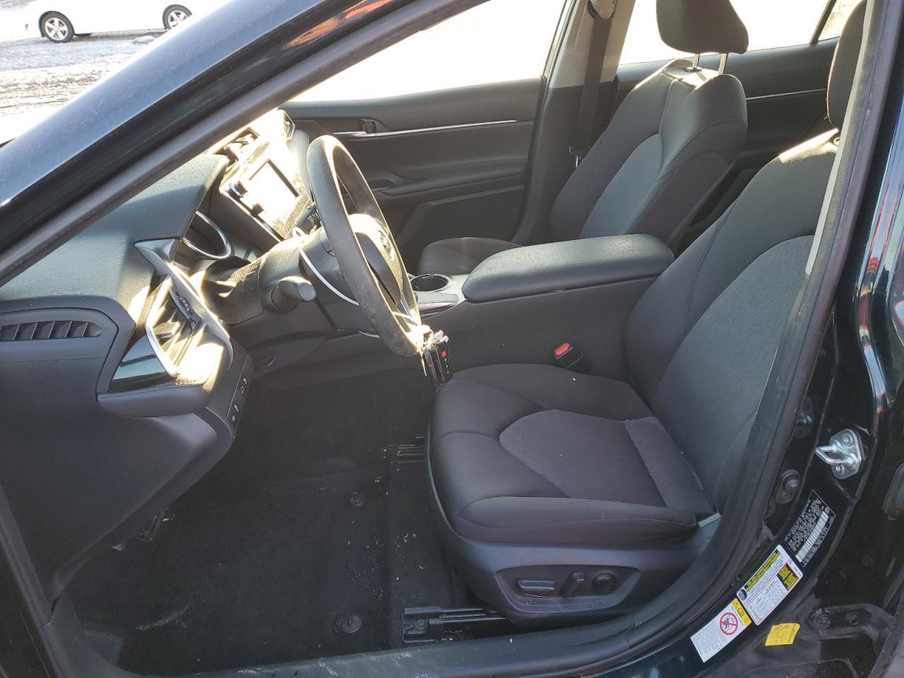 2018 TOYOTA CAMRY L - Фото 7
