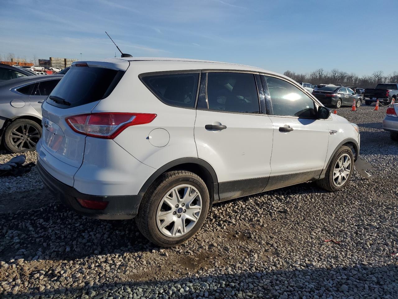 2015 FORD ESCAPE S - Image 3