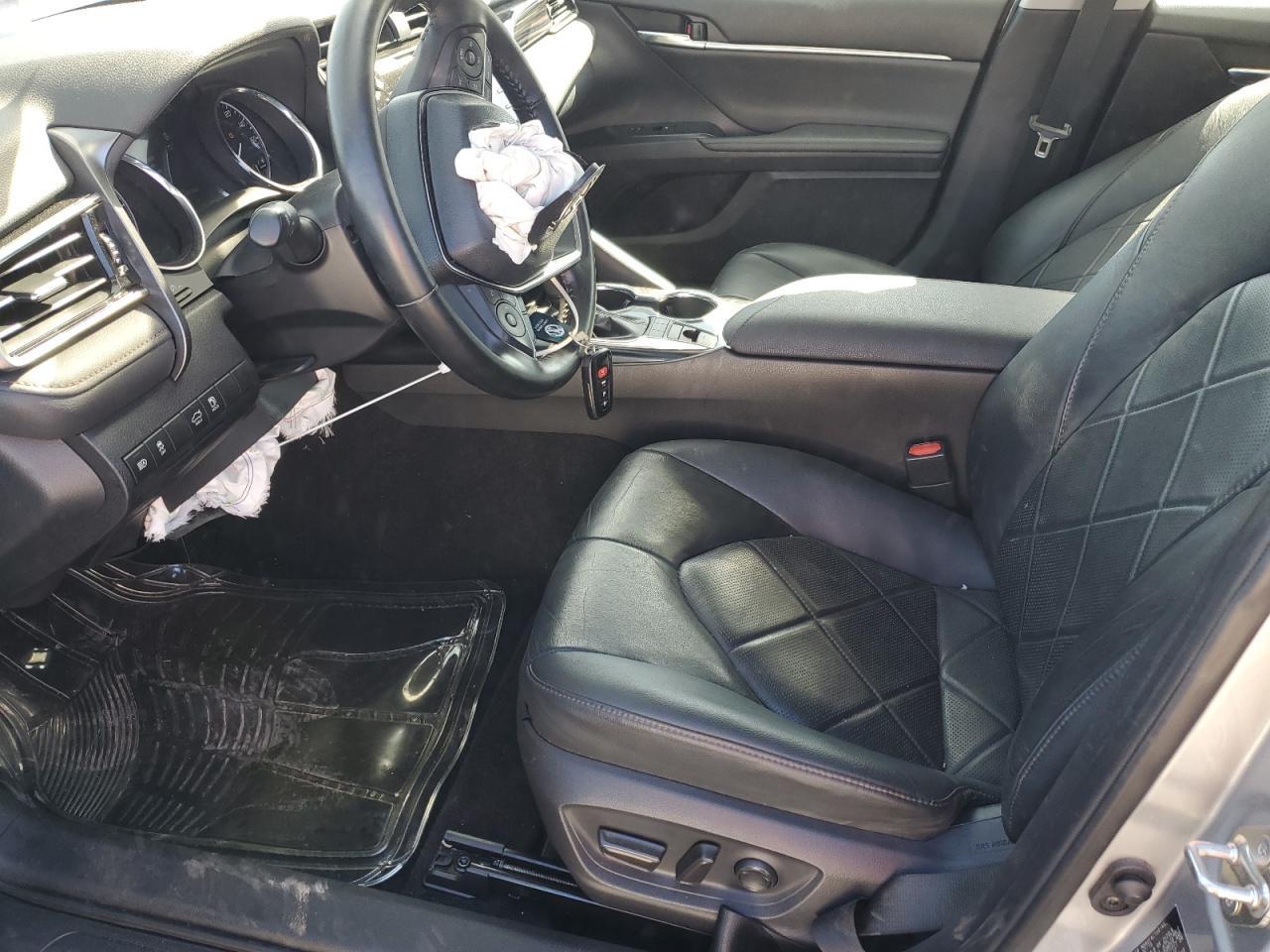 2019 TOYOTA CAMRY L - Фото 7