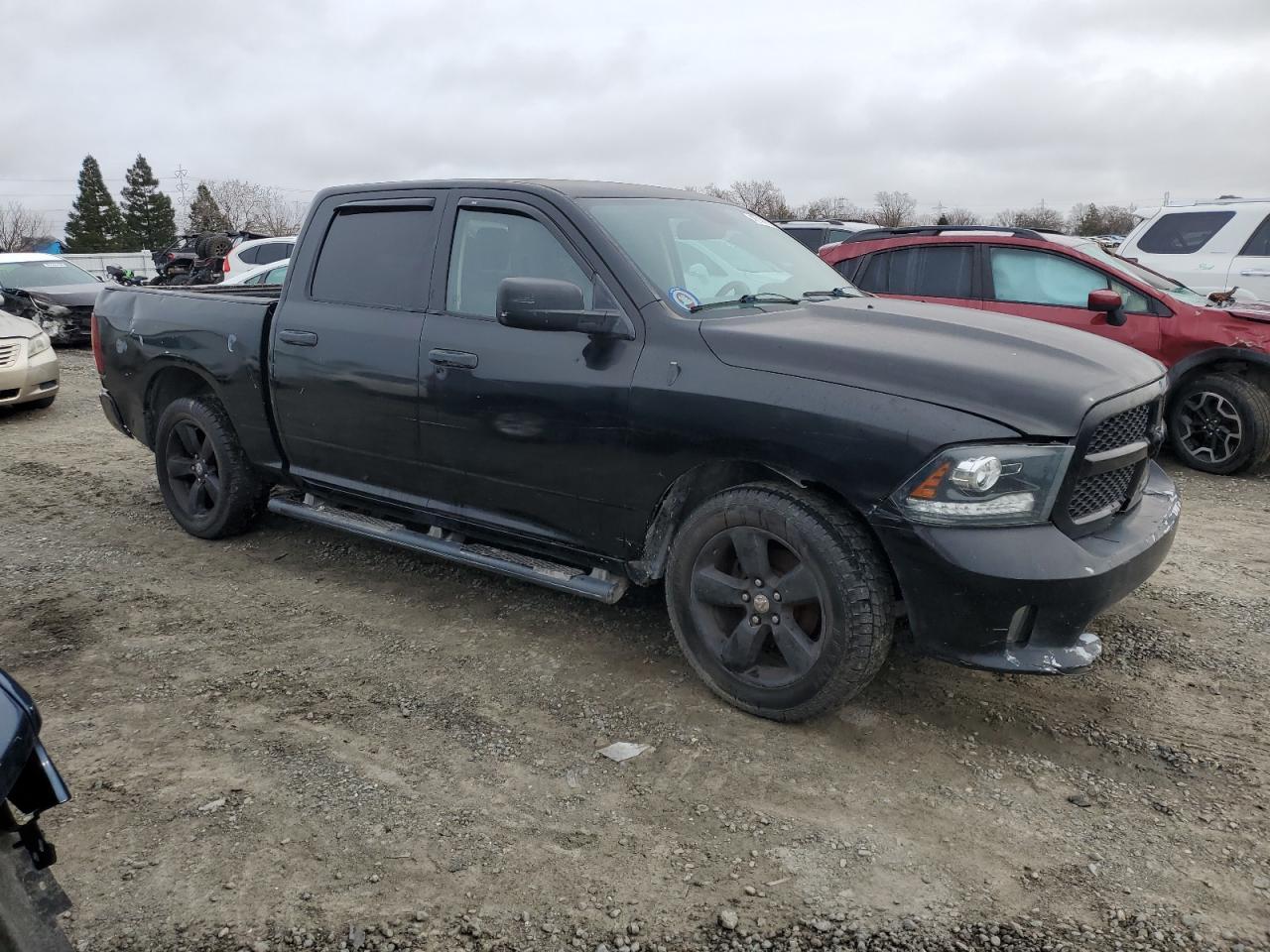 2014 RAM 1500 ST - Image 4