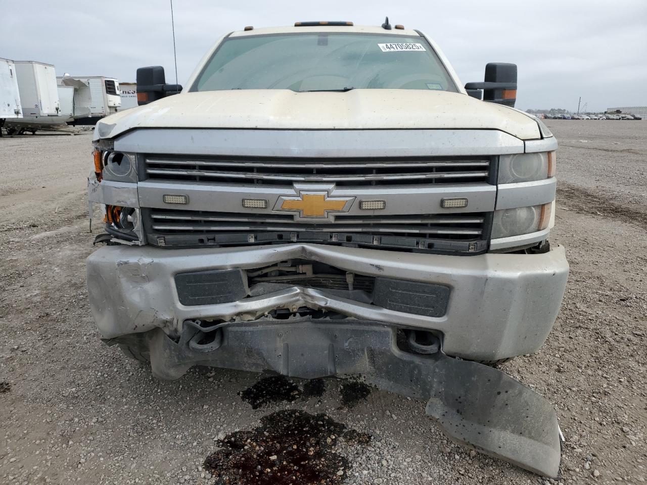 2016 CHEVROLET SILVERADO - Фото 5