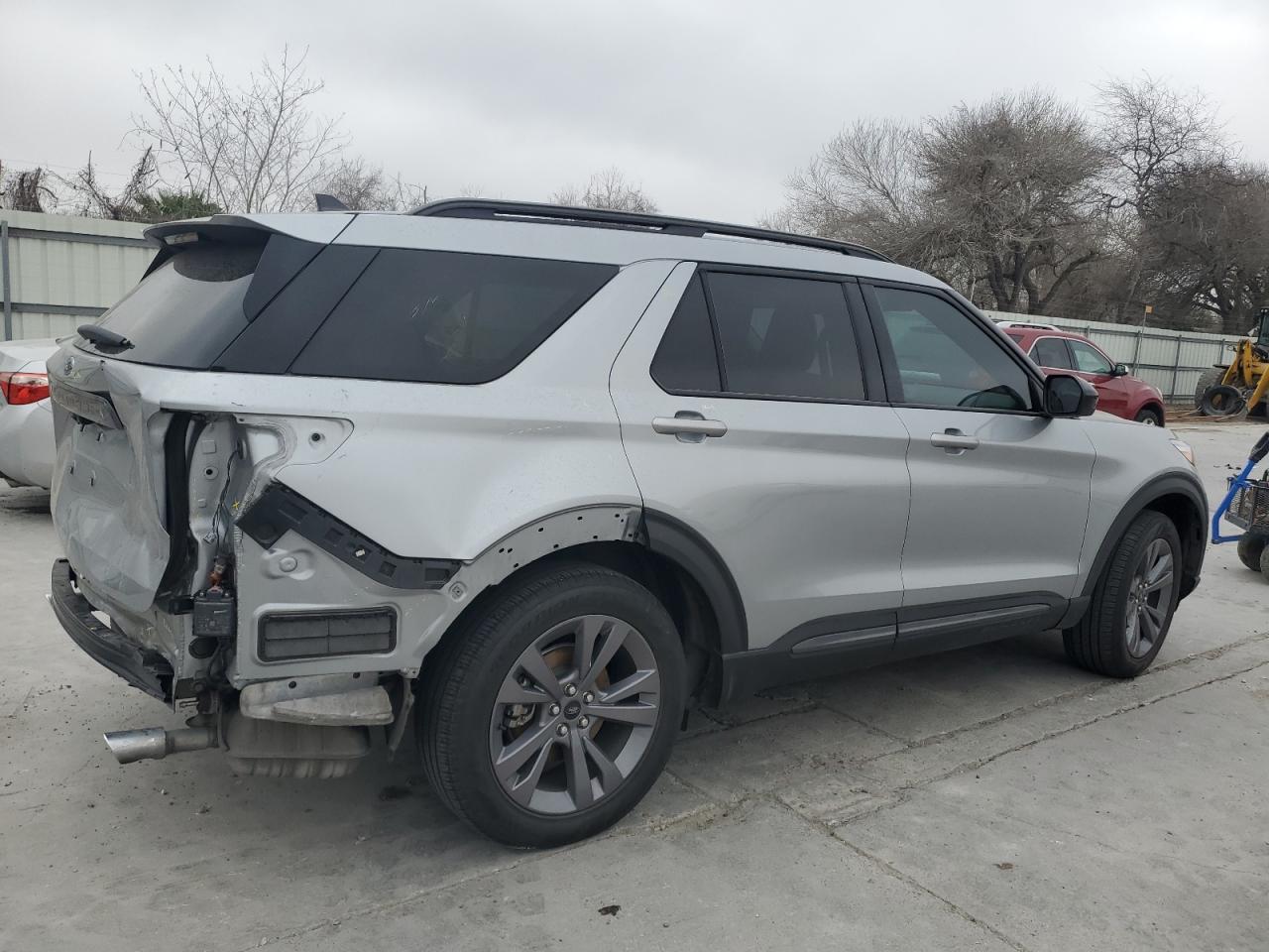 2022 FORD EXPLORER X - Image 3