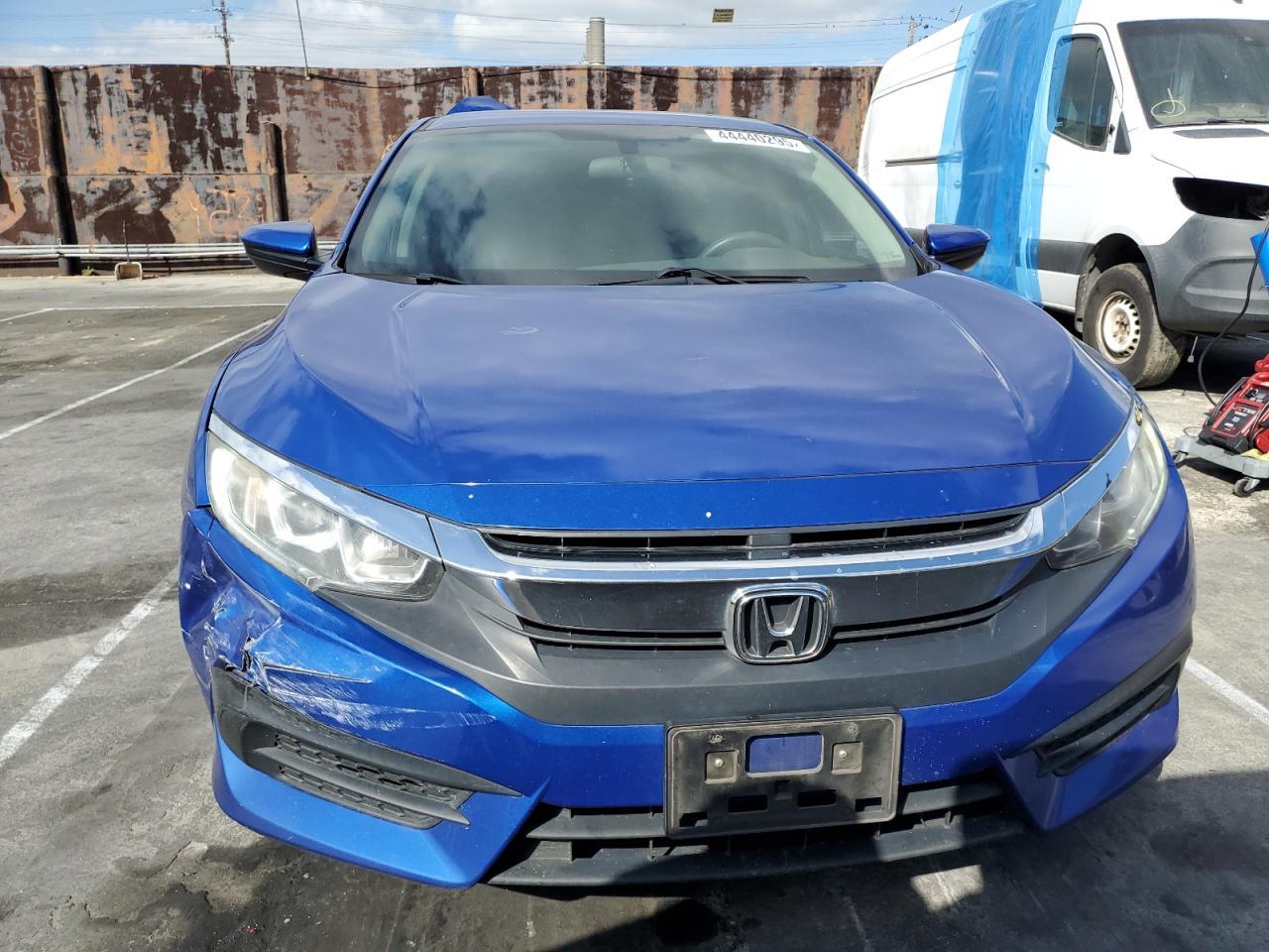 2017 HONDA CIVIC LX - Фото 5