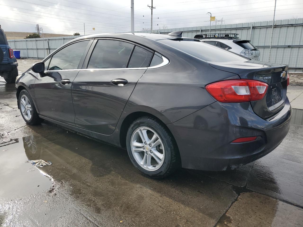 2017 CHEVROLET CRUZE LT - Image 2
