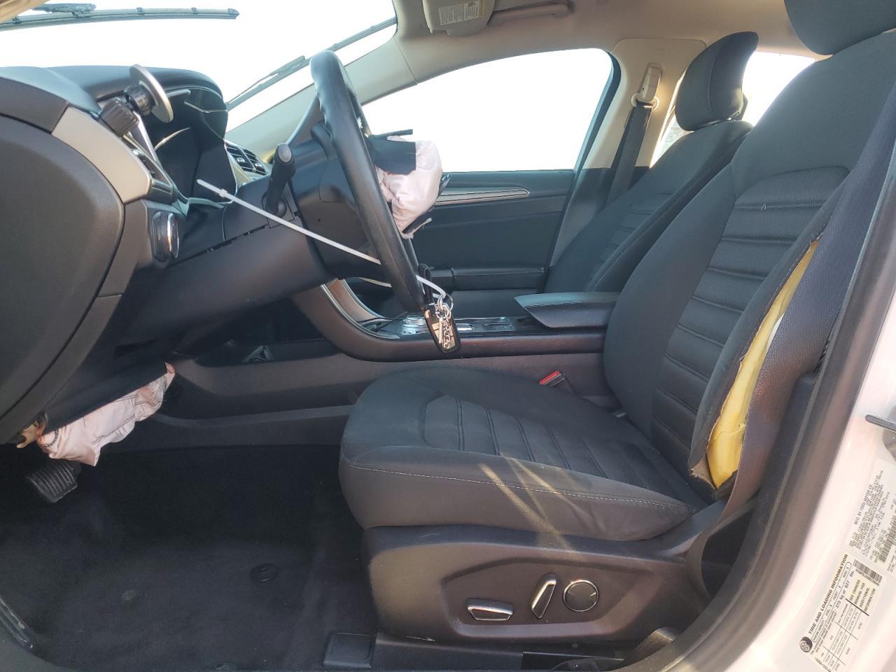 2017 FORD FUSION SE - Image 7