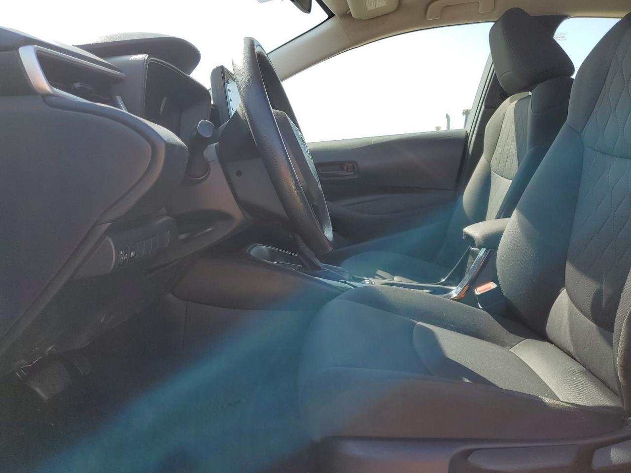 2022 TOYOTA COROLLA LE - Фото 7