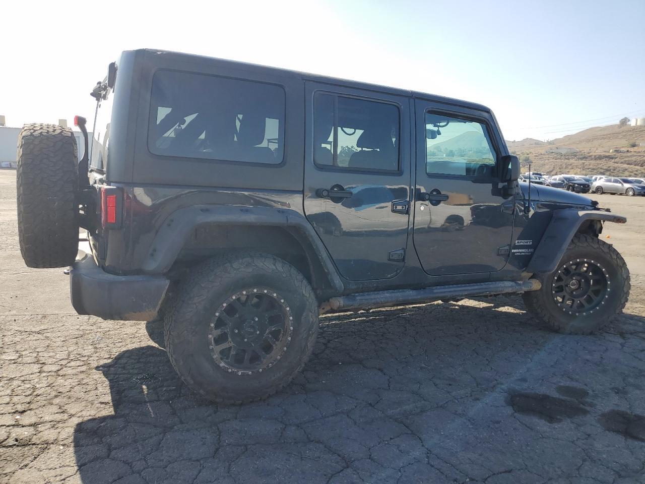 2017 JEEP WRANGLER U - Image 3