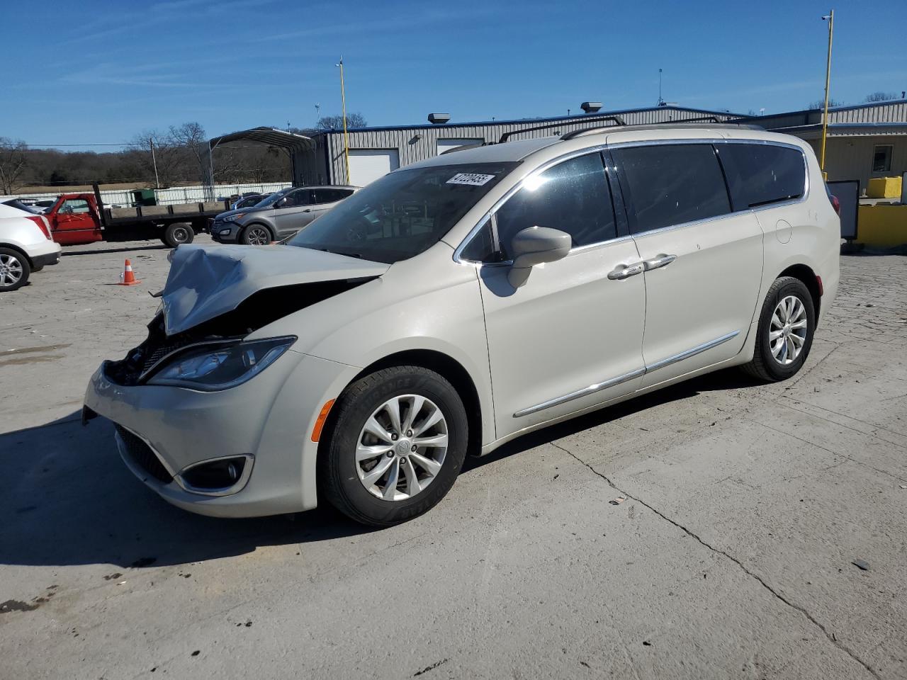 2017 CHRYSLER PACIFICA T