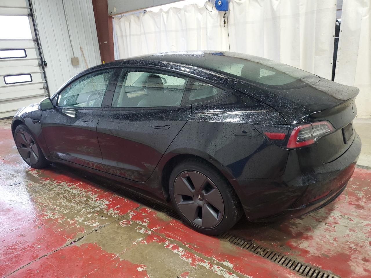 2022 TESLA MODEL 3 - Image 2