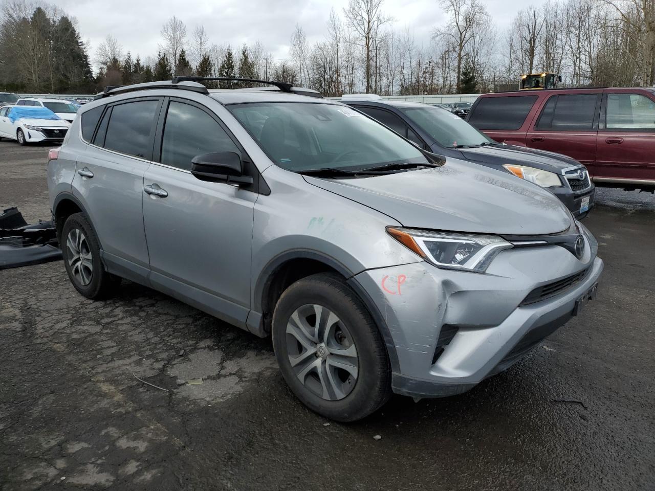 2018 TOYOTA RAV4 LE - Image 4