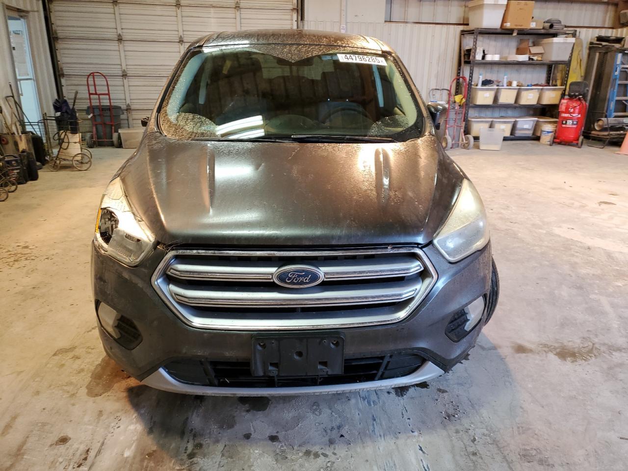 2017 FORD ESCAPE SE - Фото 5