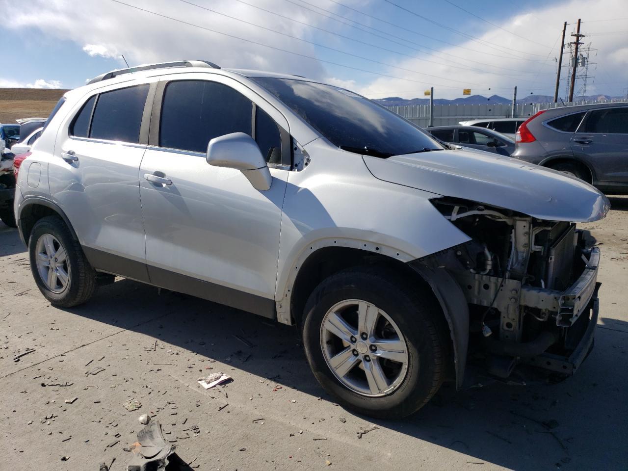 2019 CHEVROLET TRAX 1LT - Фото 4