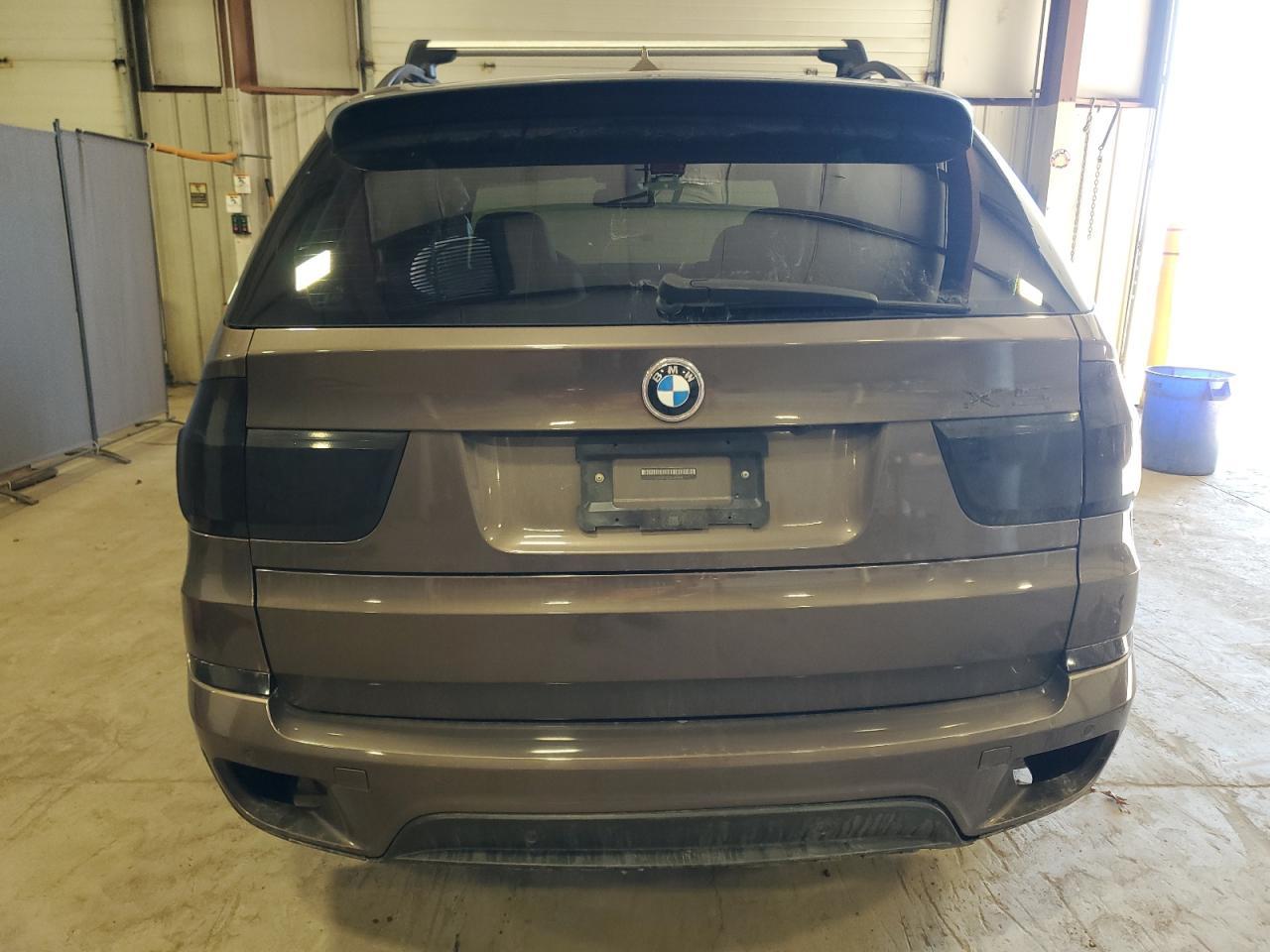 2011 BMW X5 XDRIVE5 - Image 6