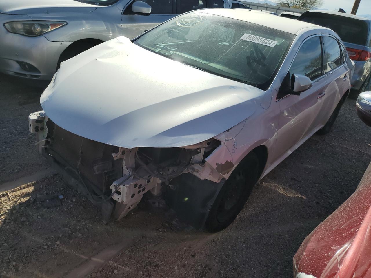 2015 TOYOTA AVALON XLE