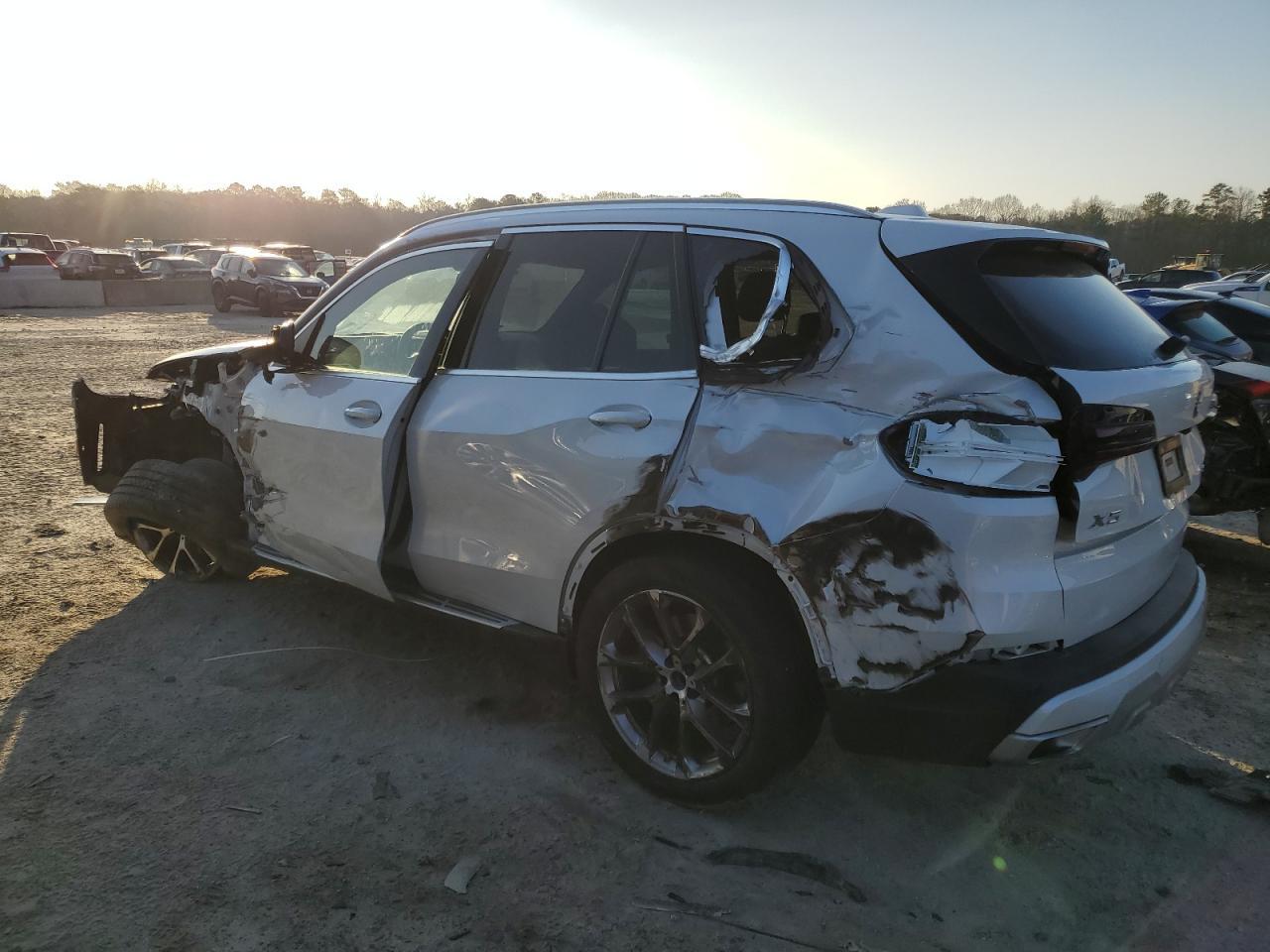 2025 BMW X5 SDRIVE - Фото 2