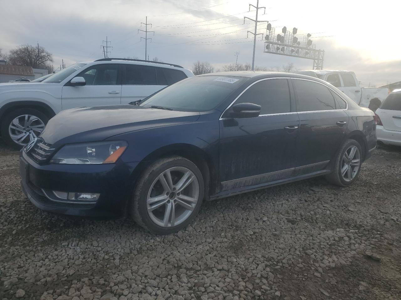 2013 VOLKSWAGEN PASSAT SEL