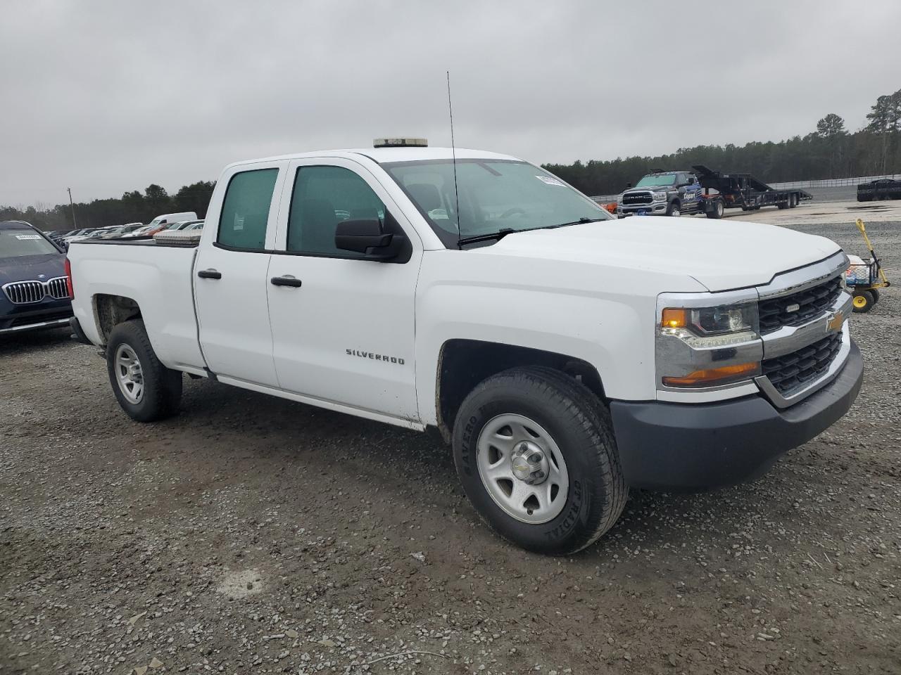 2018 CHEVROLET SILVERADO - Image 4