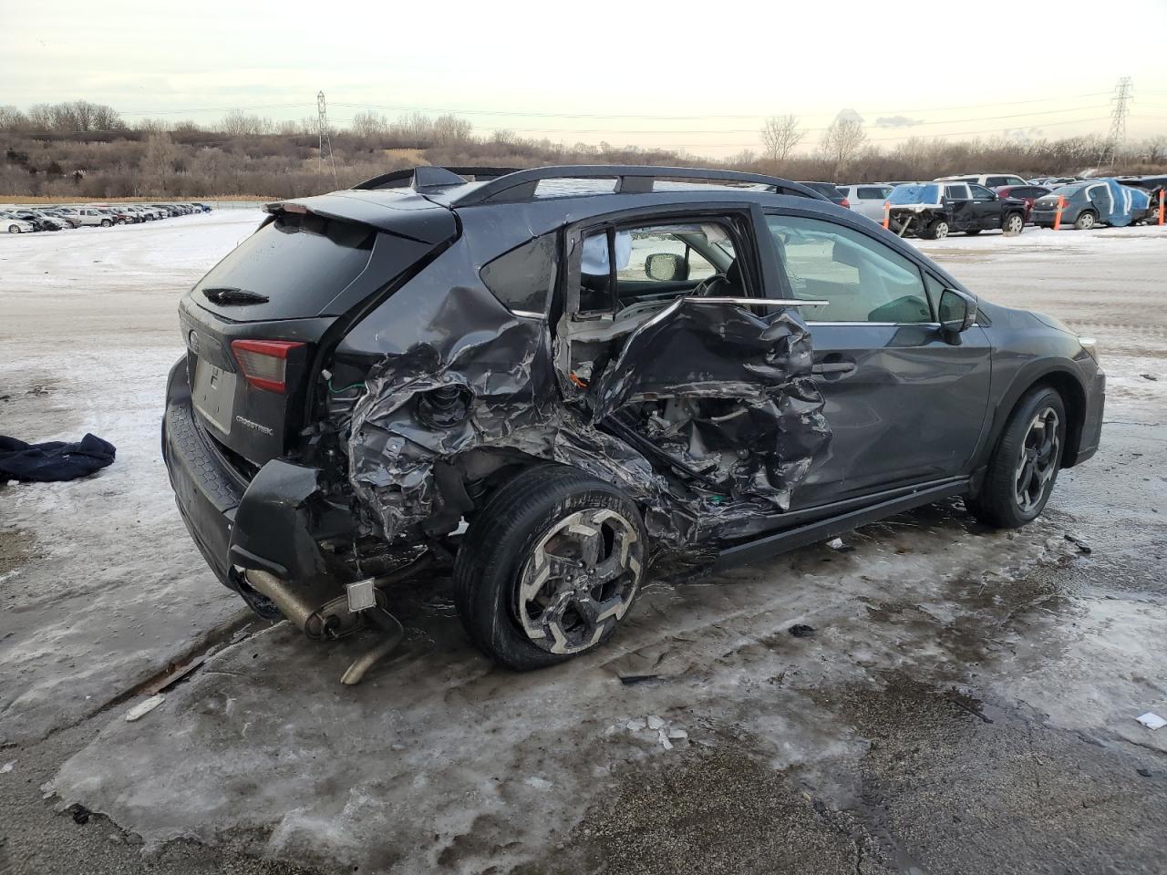 2021 SUBARU CROSSTREK - Фото 3