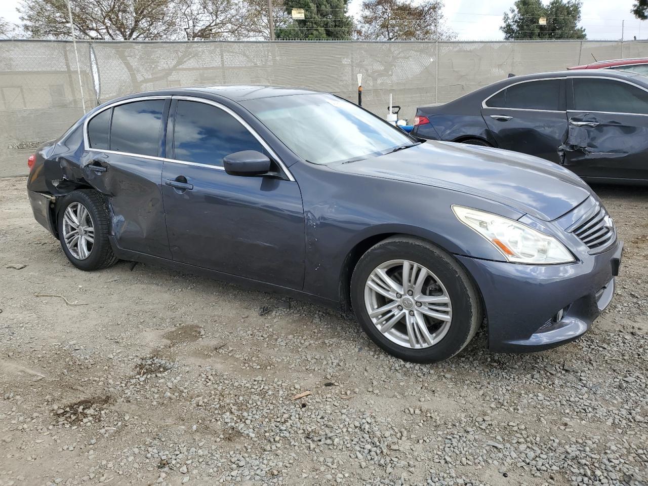 2012 INFINITI G37 BASE - Image 4