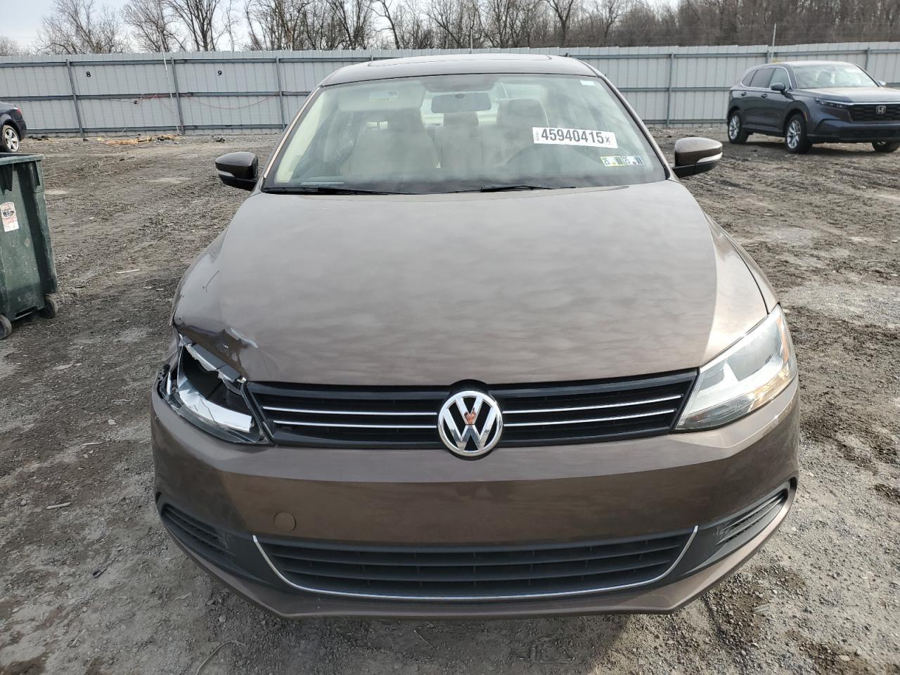 2014 VOLKSWAGEN JETTA SE - Image 5