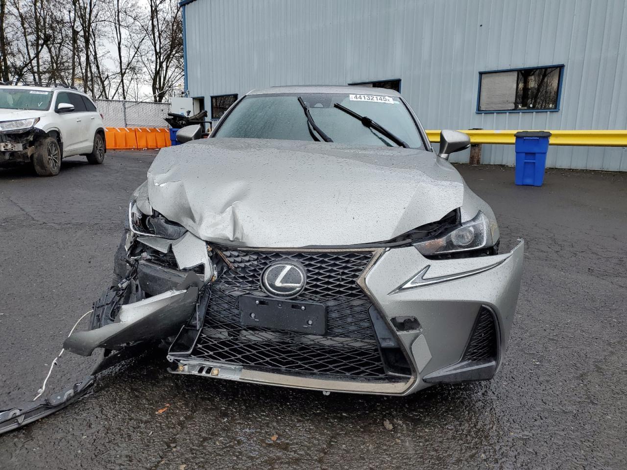 2018 LEXUS IS 300 - Image 5