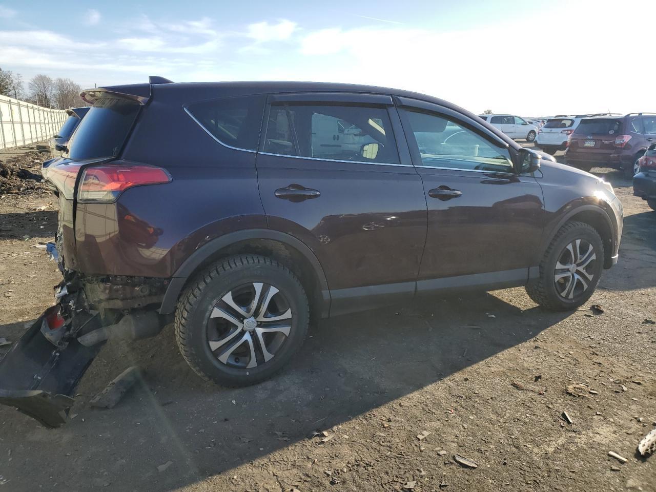 2016 TOYOTA RAV4 LE - Фото 3