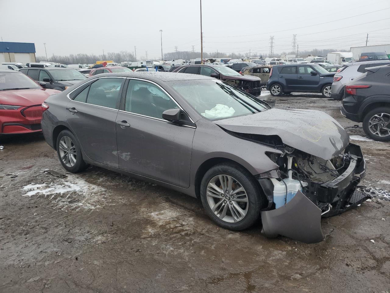 2016 TOYOTA CAMRY LE - Фото 4