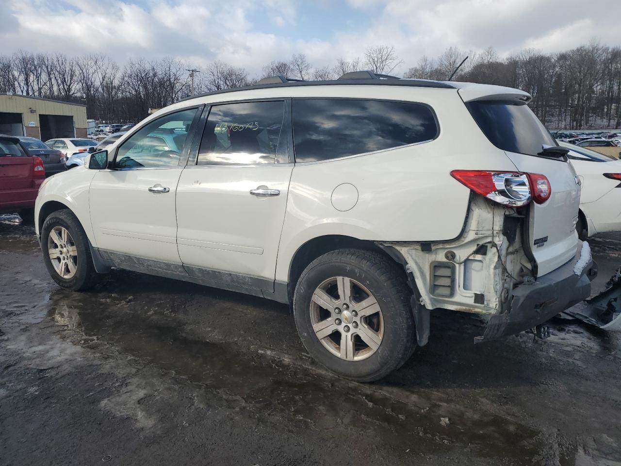 2012 CHEVROLET TRAVERSE L - Фото 2