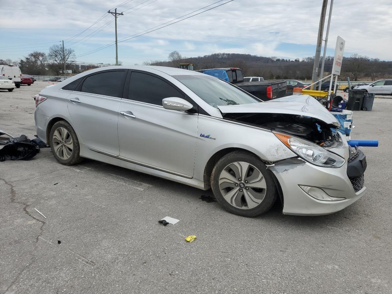 2013 HYUNDAI SONATA HYB - Фото 4