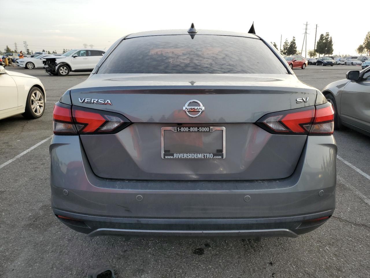 2021 NISSAN VERSA SV - Image 6