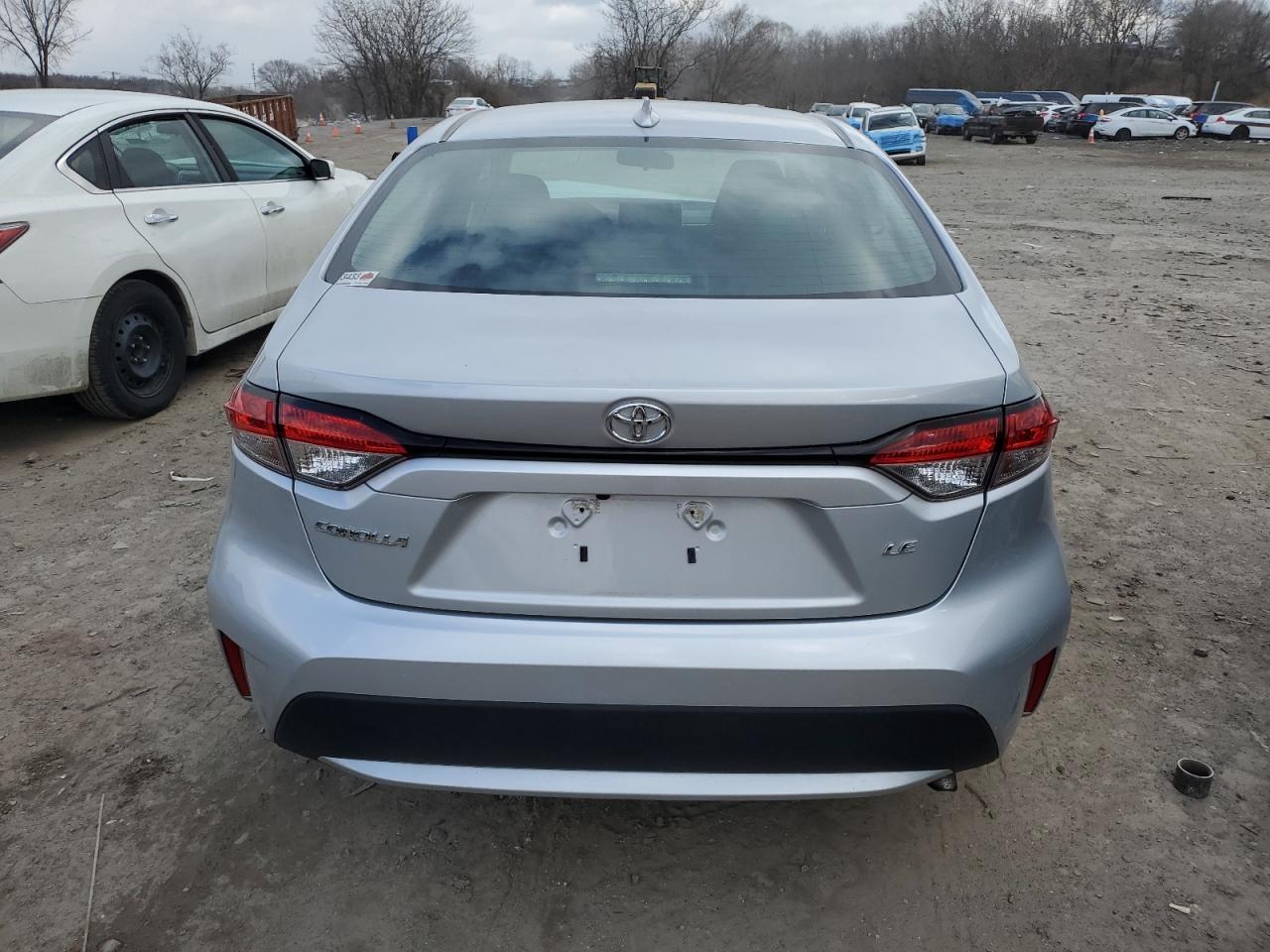 2021 TOYOTA COROLLA LE - Фото 6