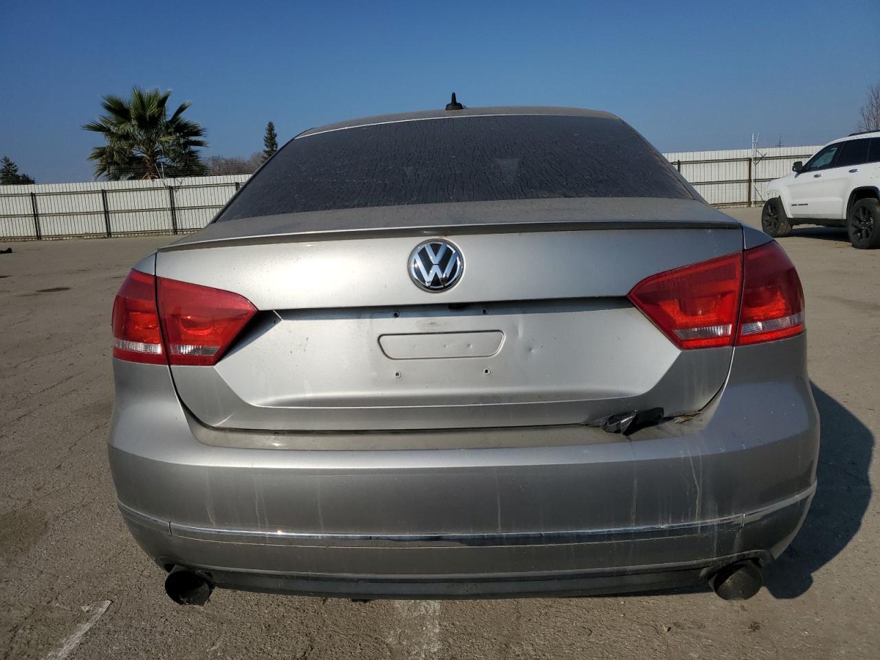 2014 VOLKSWAGEN PASSAT SEL - Фото 6