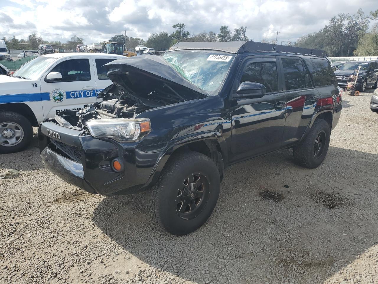 2020 TOYOTA 4RUNNER SR