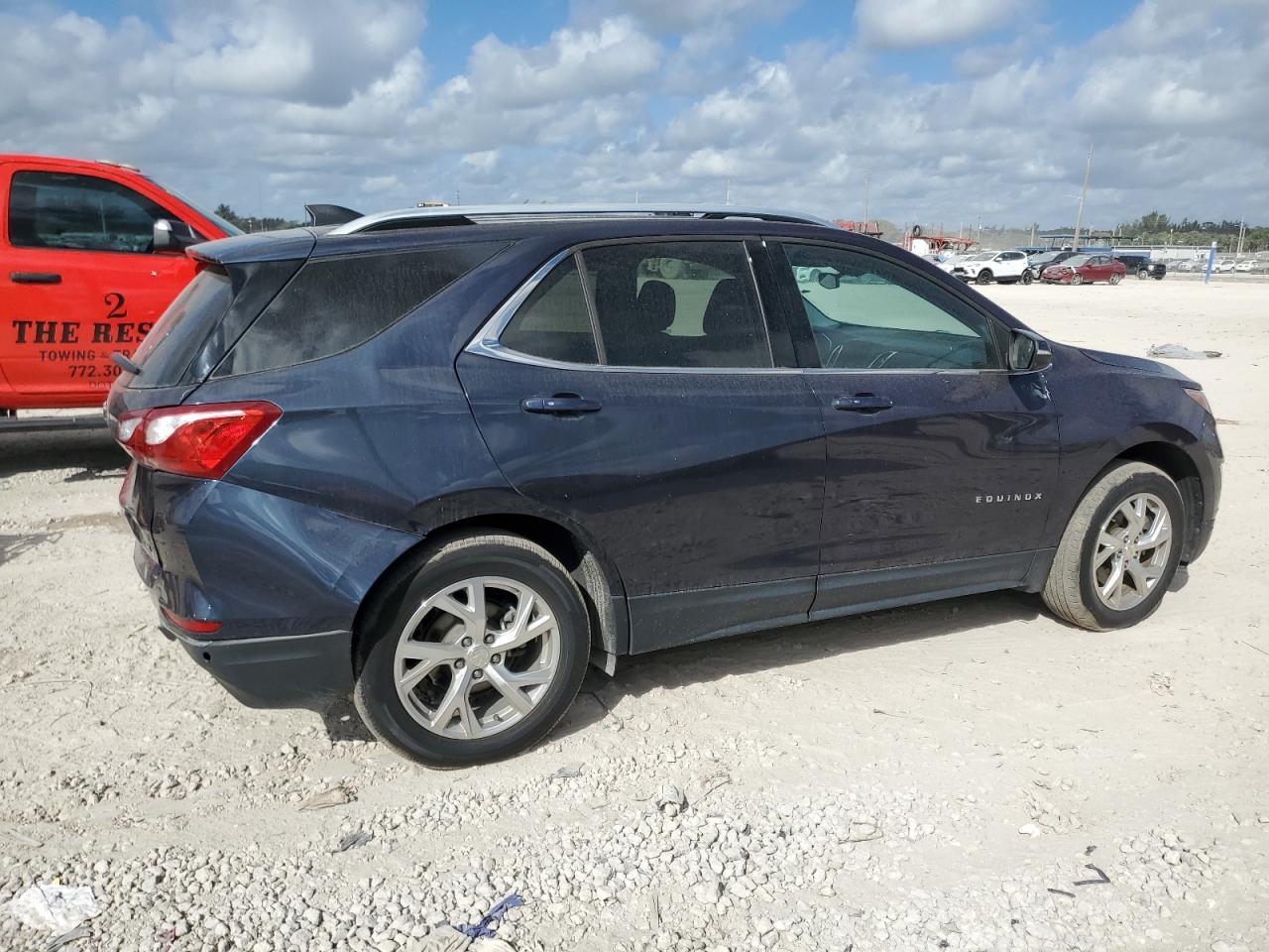 2019 CHEVROLET EQUINOX LT - Image 3