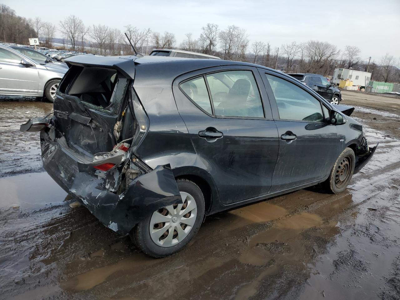 2013 TOYOTA PRIUS C - Image 3