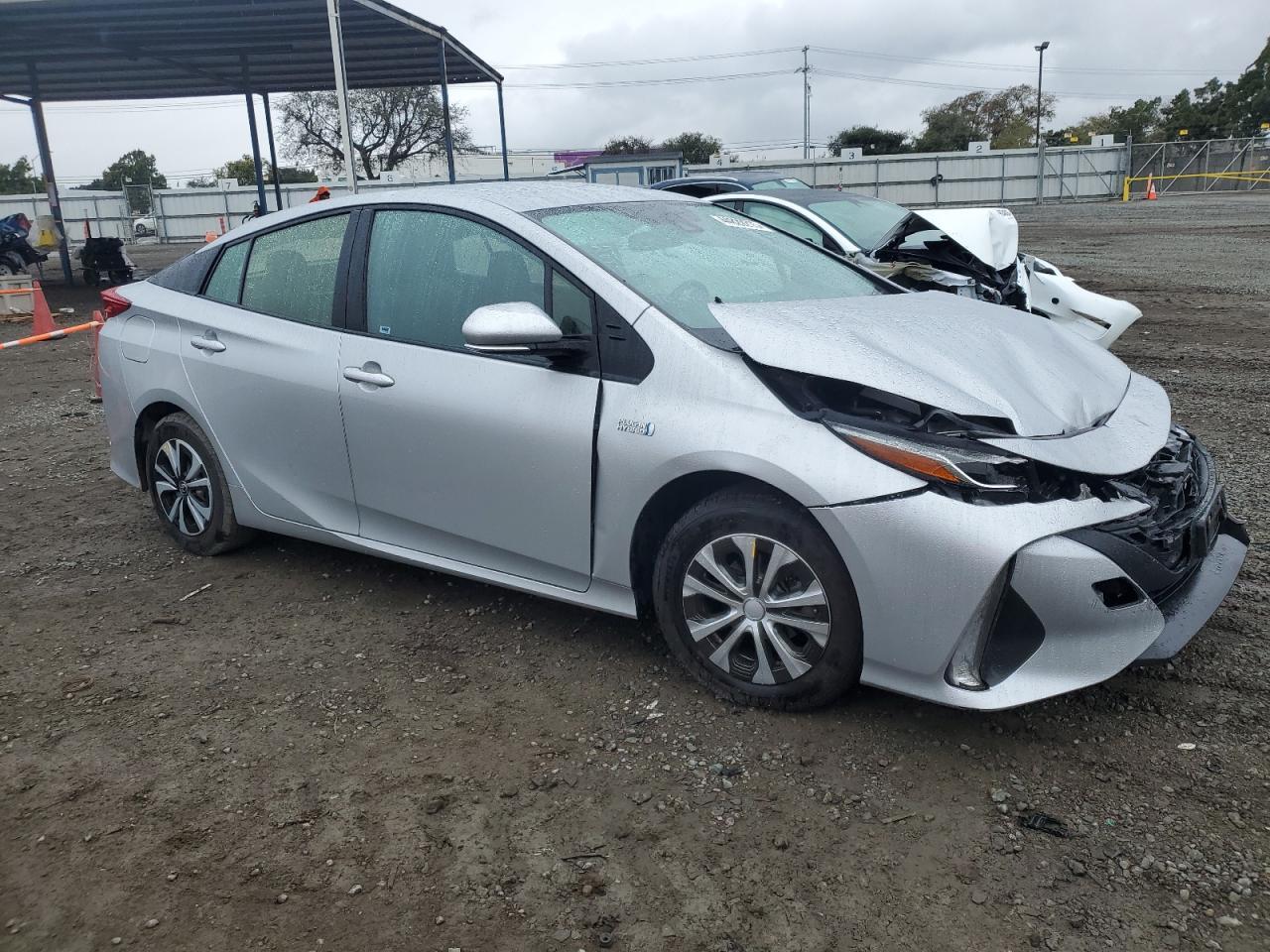 2019 TOYOTA PRIUS PRIM - Image 4