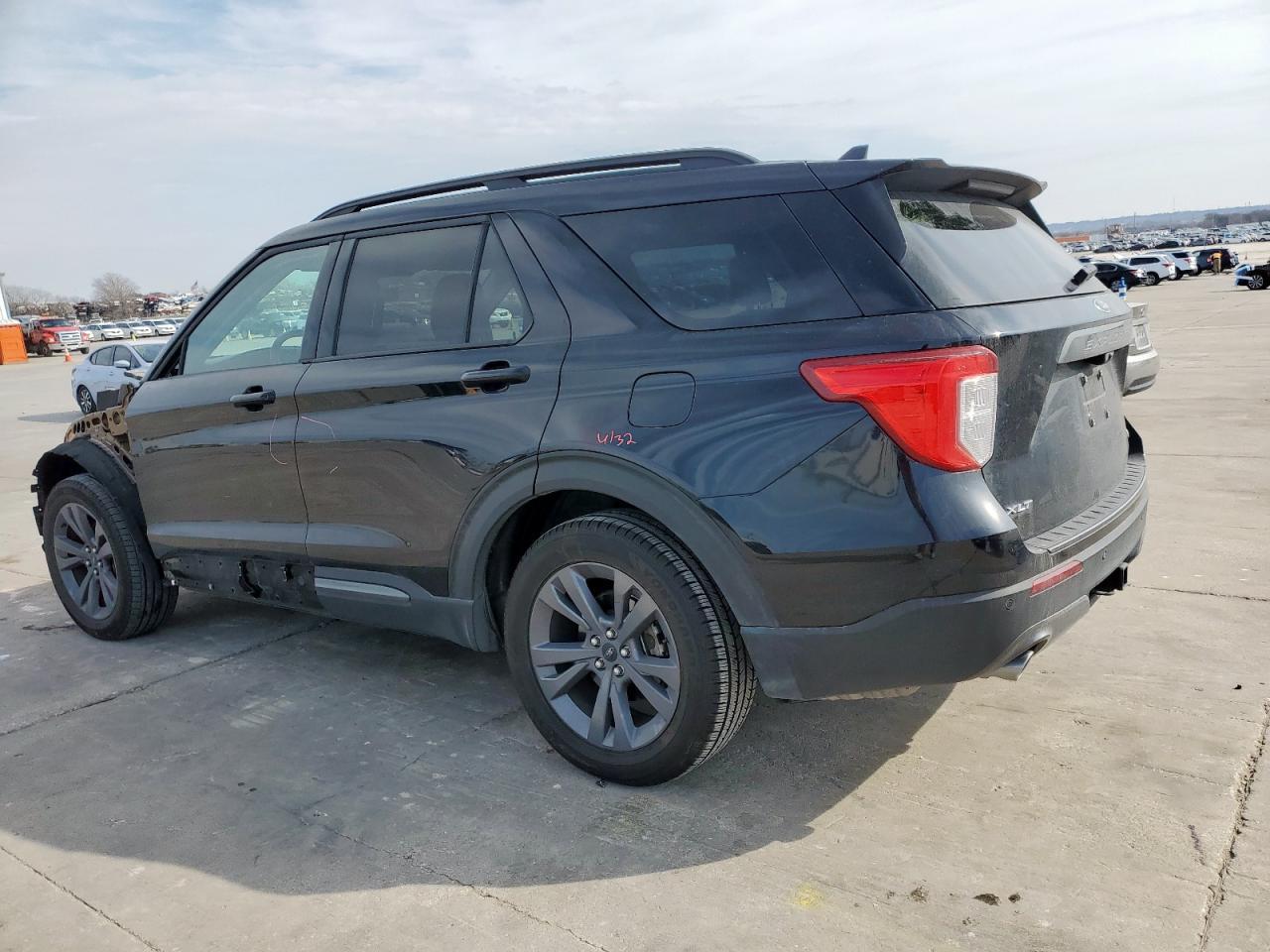 2023 FORD EXPLORER X - Фото 2