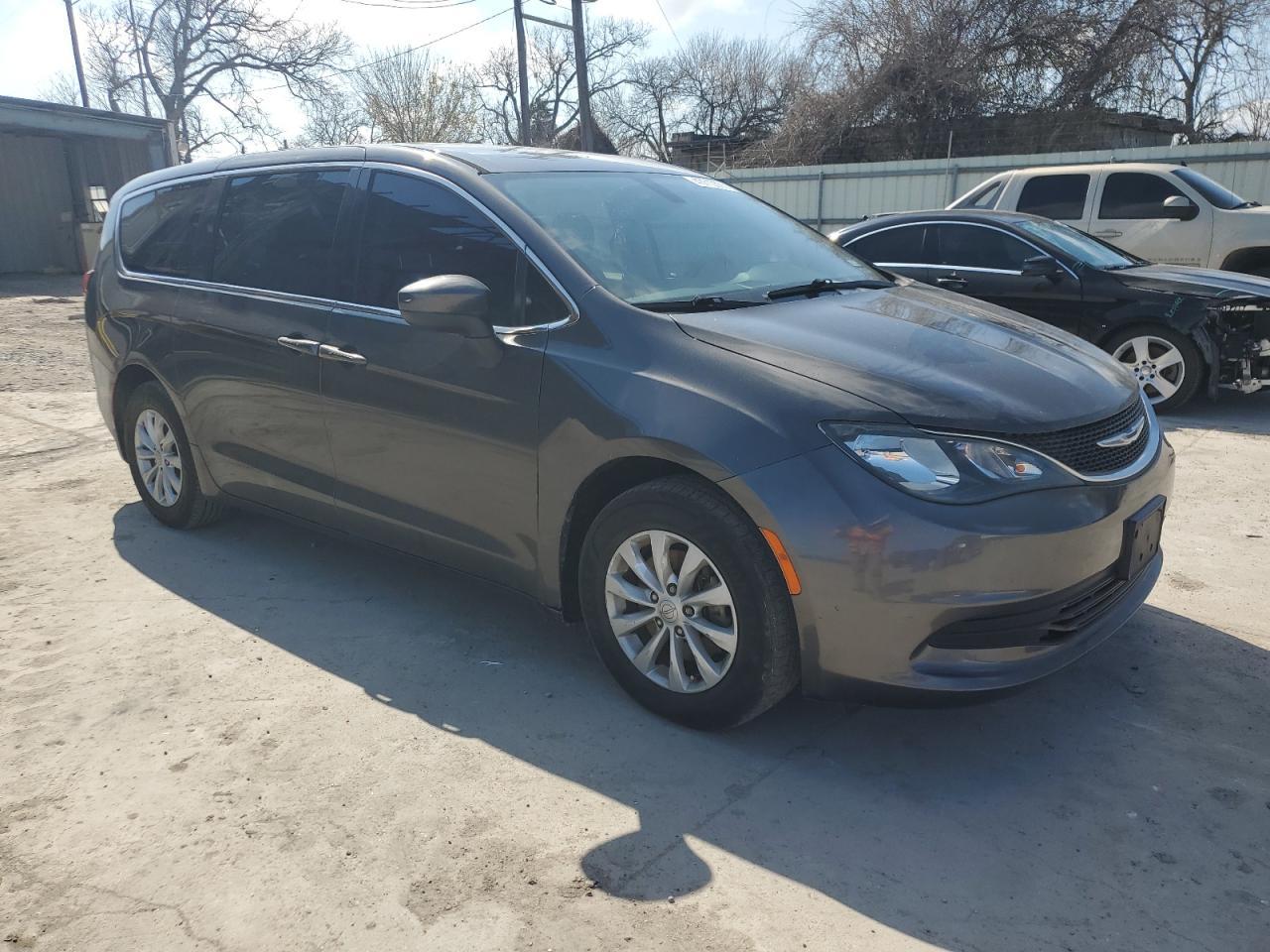 2017 CHRYSLER PACIFICA T - Image 4