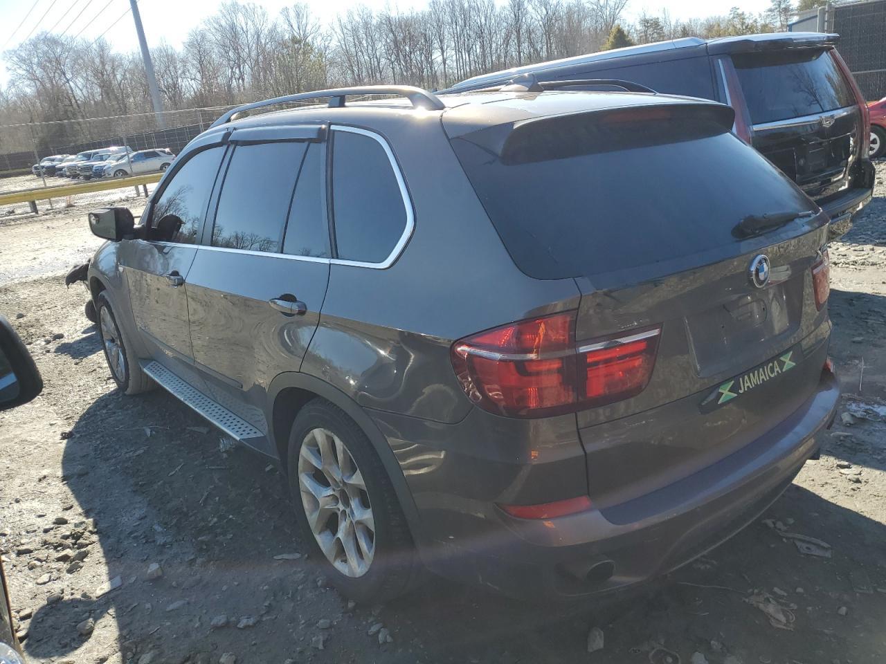 2013 BMW X5 XDRIVE3 - Image 2