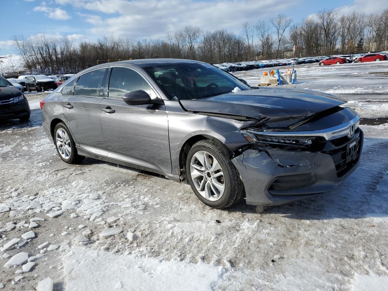2018 HONDA ACCORD LX - Image 4