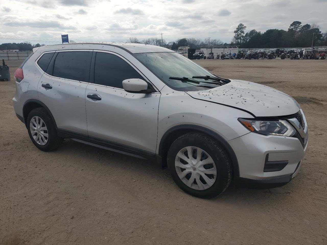 2018 NISSAN ROGUE S - Фото 4