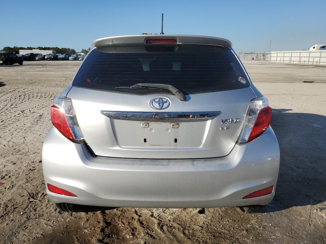 2012 TOYOTA YARIS - Image 6